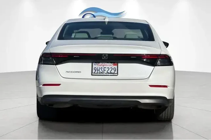 $24491 : Honda Accord 2023 EX 4dr Sed image 5