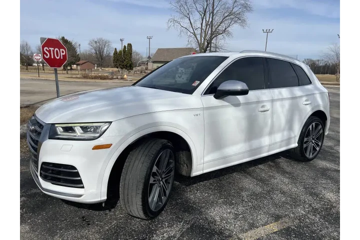 $17997 : 2018 SQ5 3.0T quattro Premium image 4