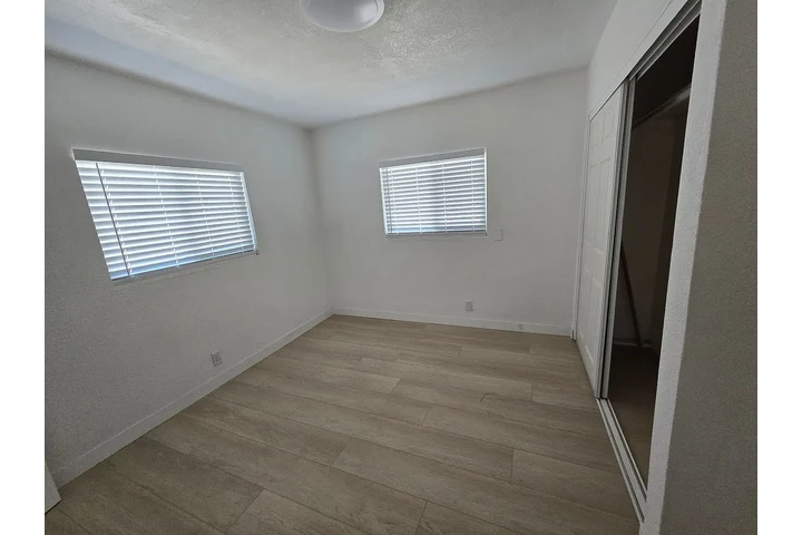 $800 : Newly remodeled single story! image 6