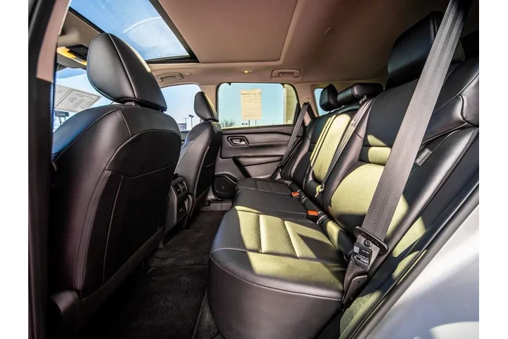 $24988 : Nissan Rogue 2024 AWD SV 4dr image 10