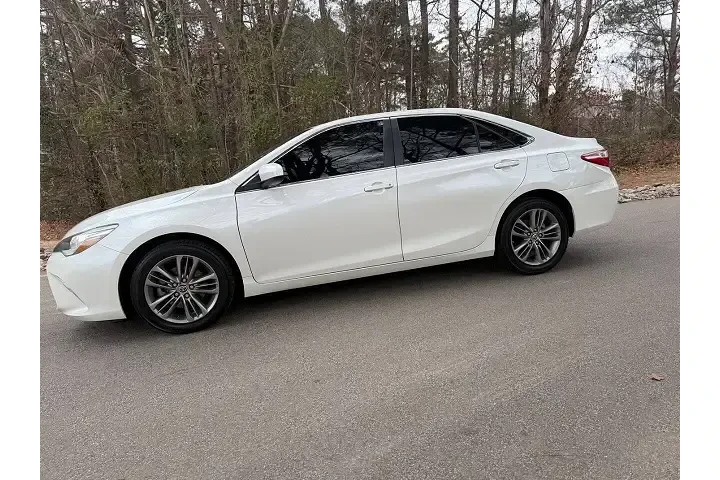 $5500 : 2015 Toyota Camry SE image 3