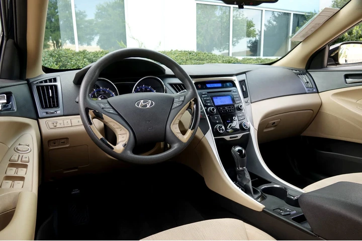 $7995 : 2013 Sonata GLS image 5