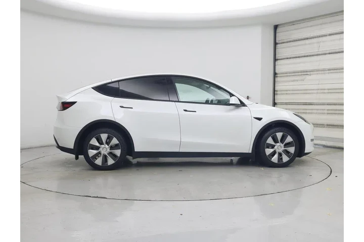 $32998 : Tesla Model Y 2023 AWD Long image 7