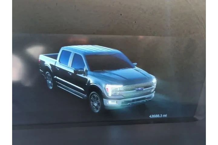 $39075 : Ford F-150 2024 4x4 XLT 4dr image 2