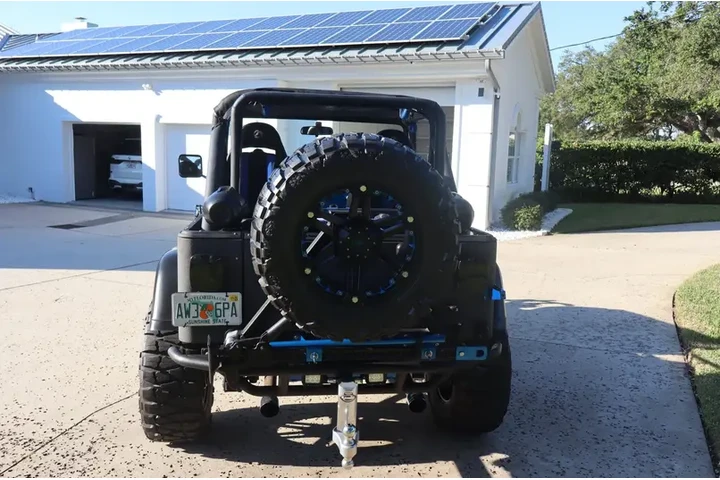 $12850 : Modified 1990 Jeep Wrangler image 6