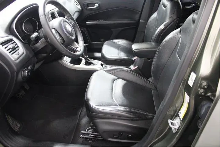 $19915 : Jeep Compass 2021 80th Anniv image 5