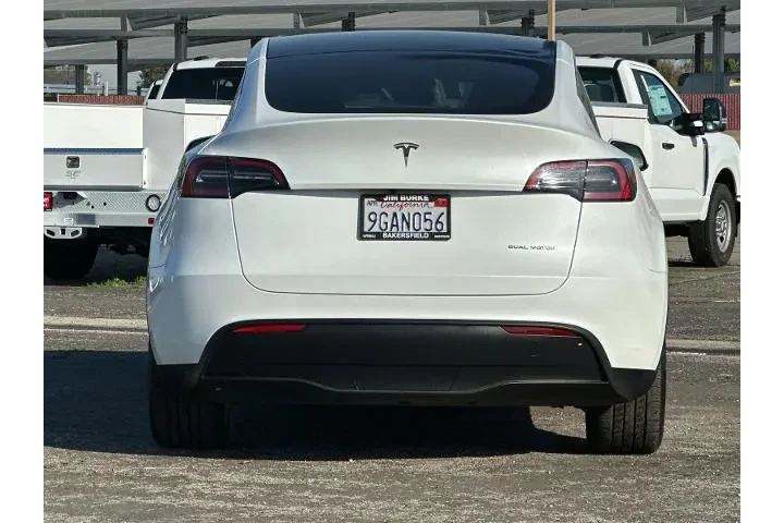 $33520 : Tesla Model Y 2023 AWD Long image 4