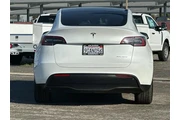 $33520 : Tesla Model Y 2023 AWD Long thumbnail