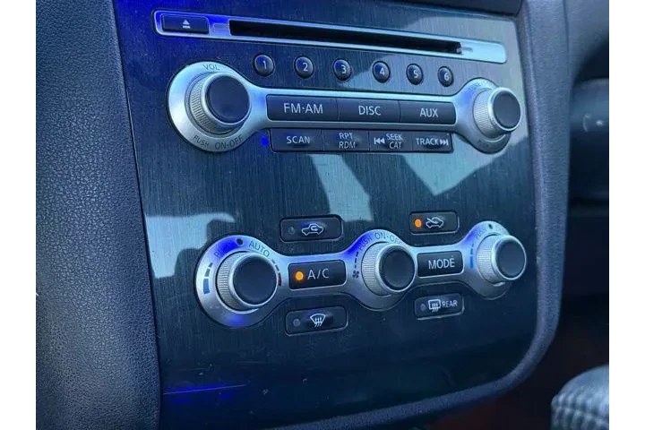 $11999 : Nissan Maxima 2014 3.5 SV 4d image 10