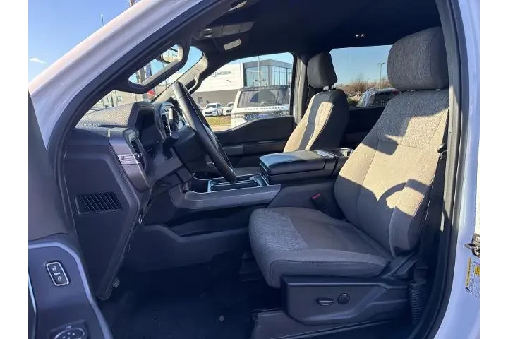 $39950 : Ford F-150 2024 4x4 XLT 4dr image 9