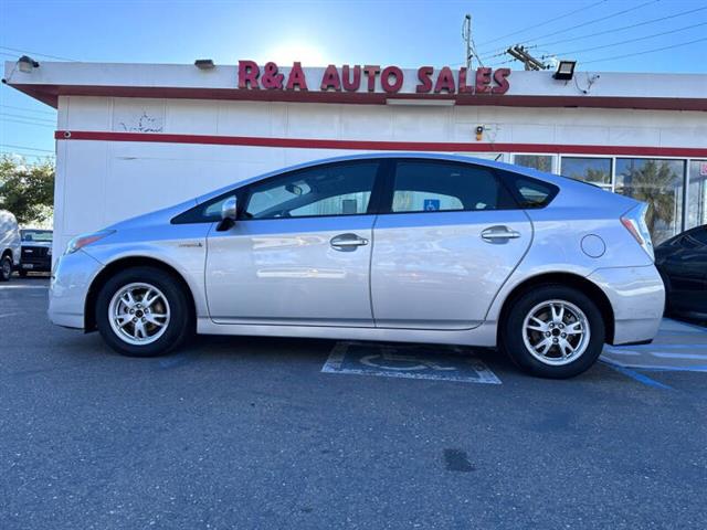 $9495 : 2010 Prius II image 6