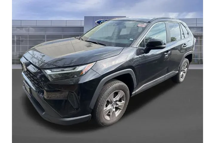 $28643 : Toyota RAV4 2023 XLE 4dr SUV image 7