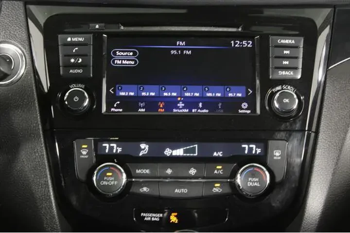 $13487 : Nissan Rogue Sport 2020 S 4d image 8