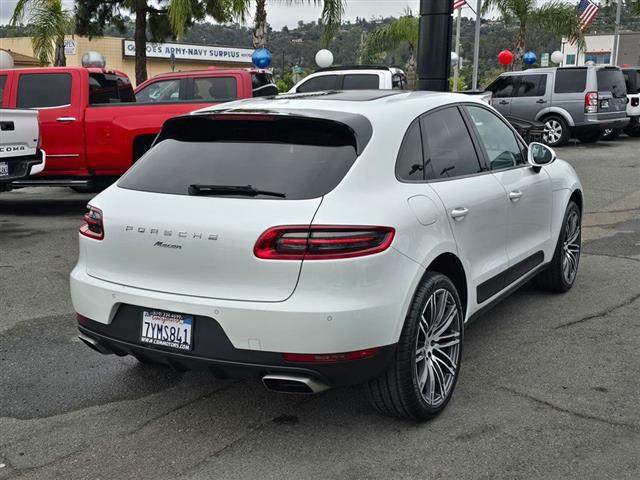 $28995 : 2017 Macan image 10