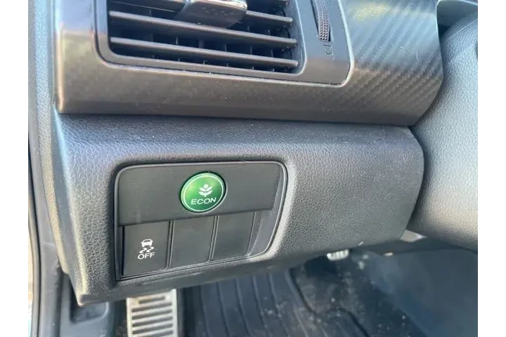 $13992 : Honda Accord 2016 Sport 4dr image 6