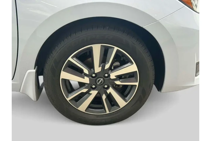 $14995 : Nissan Versa 2024 SV 4dr Sed image 8