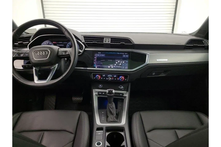 $27998 : Audi Q3 2022 AWD quattro S l image 9