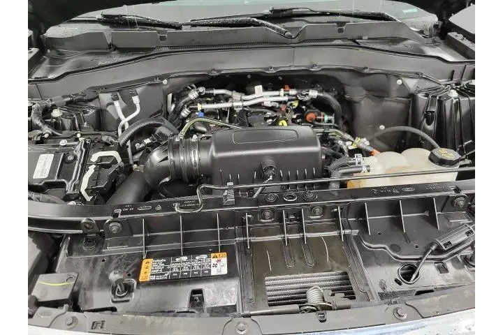 $34331 : Ford Explorer 2023 AWD XLT 4 image 9