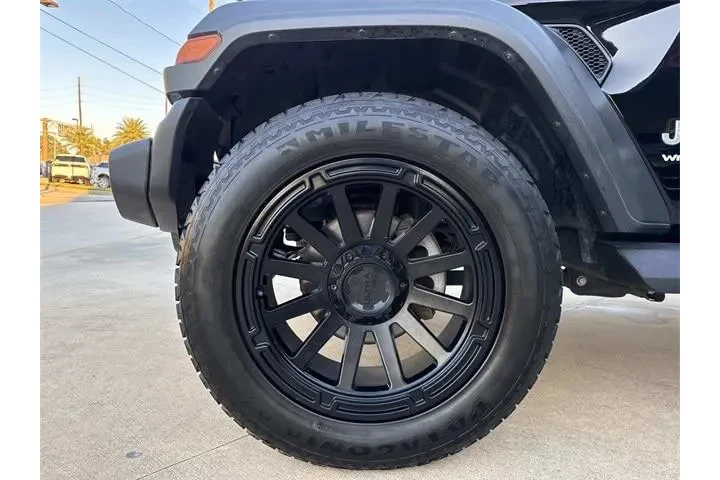 $23880 : Jeep Wrangler Unlimited 2019 image 5