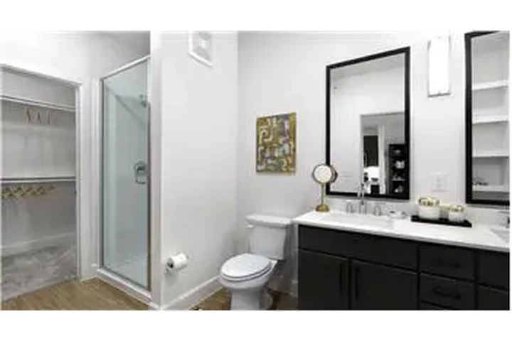 $1700 : Rental property with 1 bedro image 5