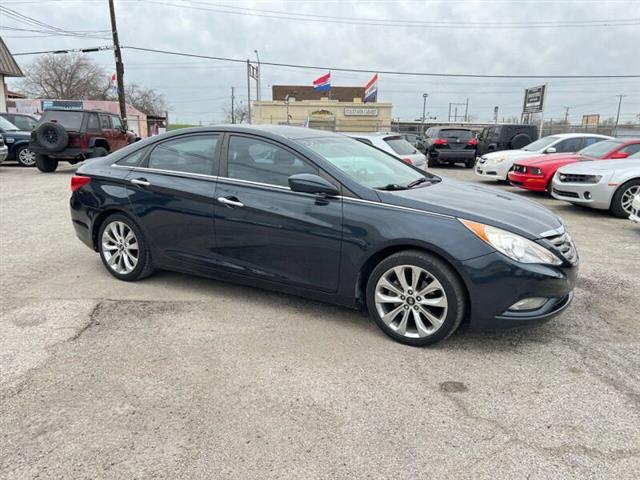 $7900 : 2013 Sonata Limited image 6