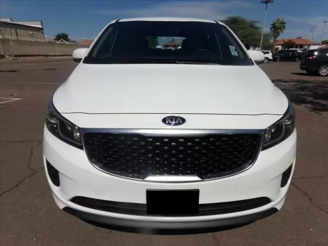 $6500 : 2017 Kia Sedona L Minivan image 1