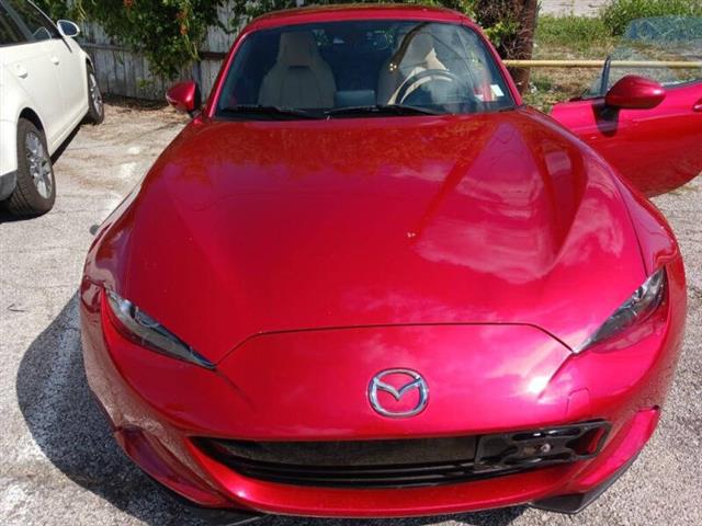 $15900 : 2017 MX-5 Miata RF Grand Tour image 2