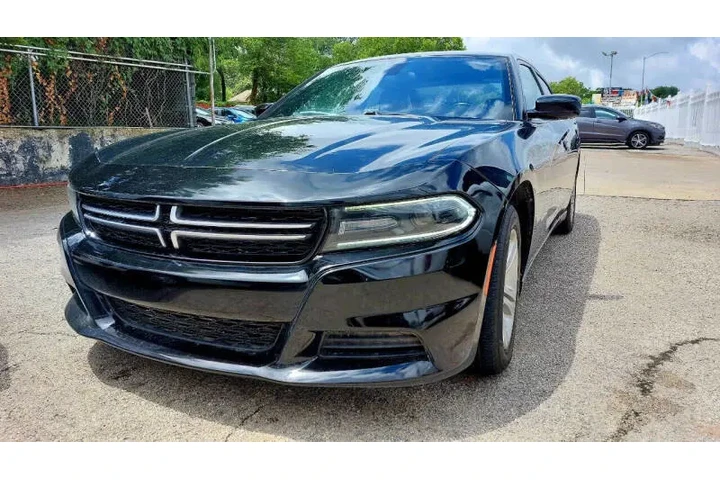 $13990 : 2015 Charger SE image 1