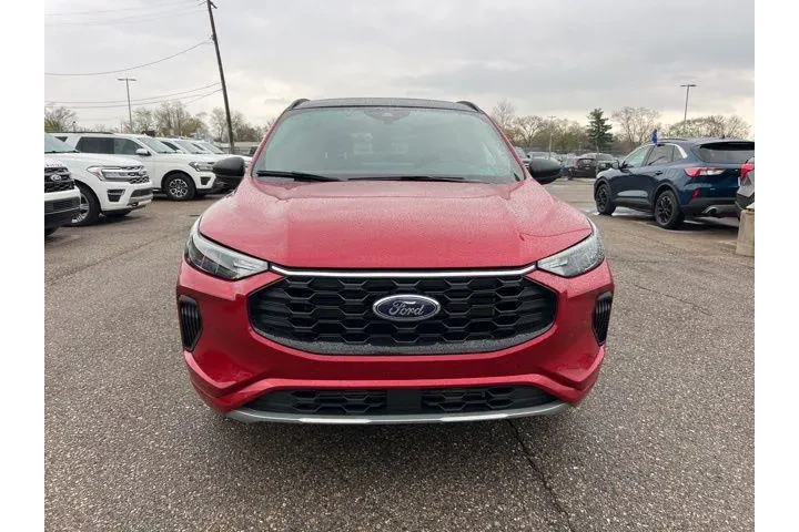 $24945 : Ford Escape 2023 AWD ST-Line image 2
