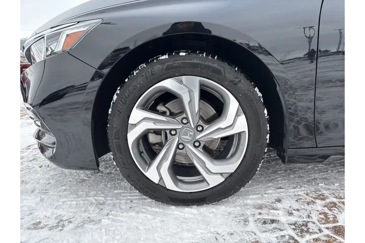 $20495 : 2018 Accord EX image 9