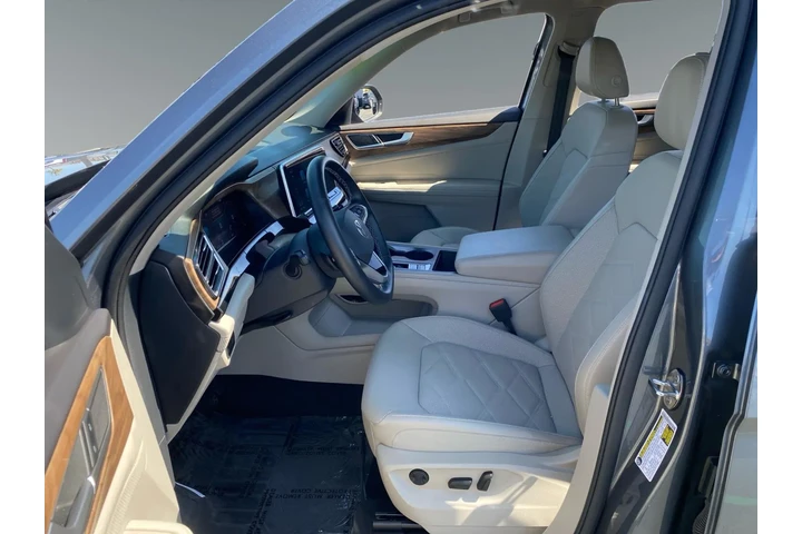 $34863 : Volkswagen Atlas 2025 SE 4dr image 9