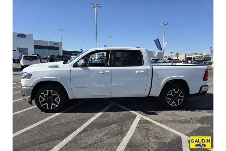 $39988 : Ram 1500 2025 4x4 Laramie 4d image 4