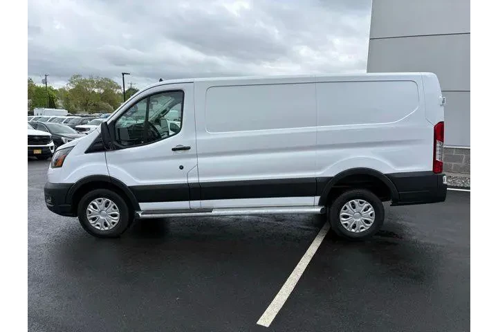 $33495 : Ford Transit 2024 250 3dr LW image 5