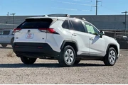 $19800 : Toyota RAV4 2020 LE 4dr SUV thumbnail
