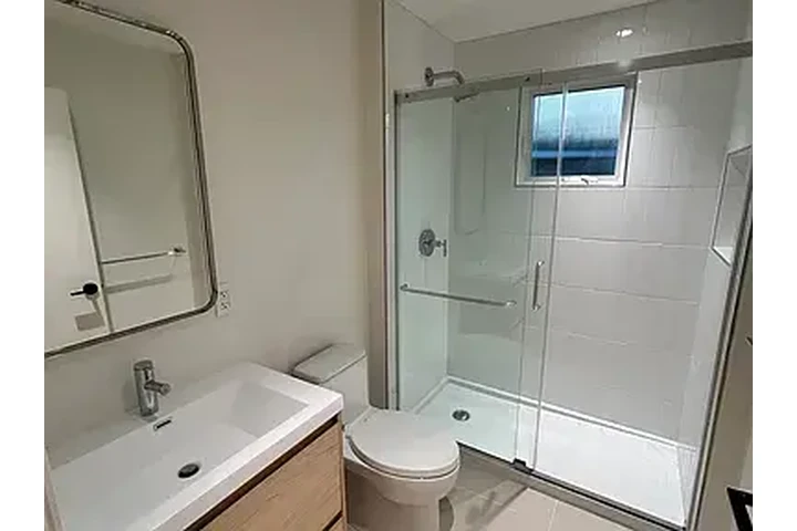 $1900 : La Serna Dr, Whittier, CA‼️ image 4