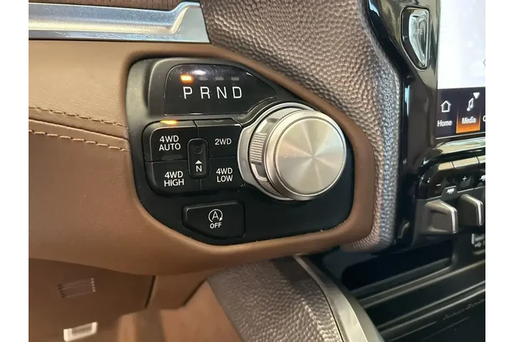 $36334 : Ram 1500 2022 4x4 Limited Lo image 9