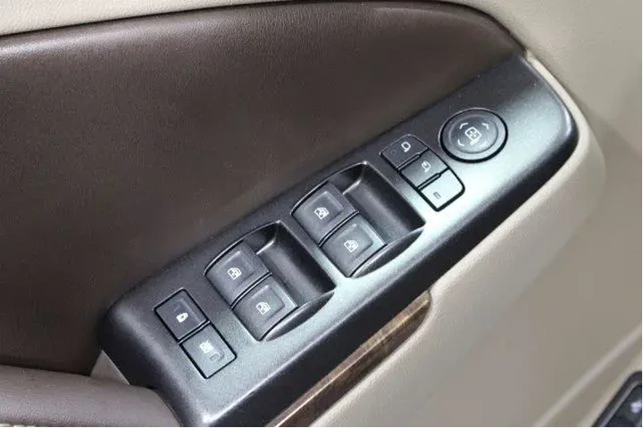 $22982 : Chevrolet Tahoe 2016 4x4 LT image 7