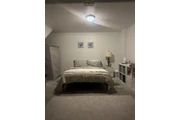 $925 : Habitación privada para mujer thumbnail