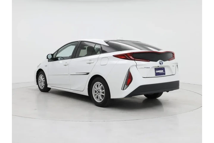 $25998 : Toyota Prius Prime 2021 XLE image 2