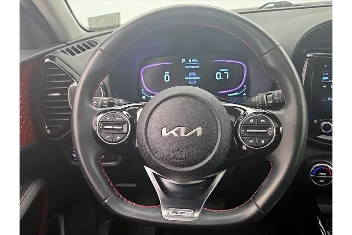 $20998 : Kia Soul 2023 GT-Line 4dr Cr image 10
