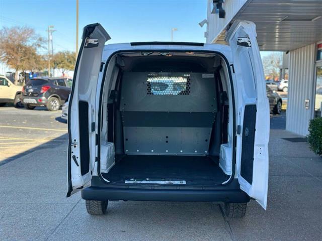 $16999 : 2021 NV200 S image 4