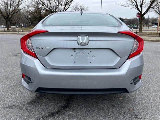 $13900 : 2018 Civic EX image 8