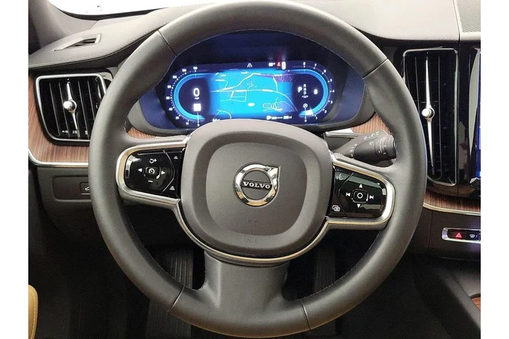 $38998 : Volvo XC60 2023 AWD B6 Ultim image 10