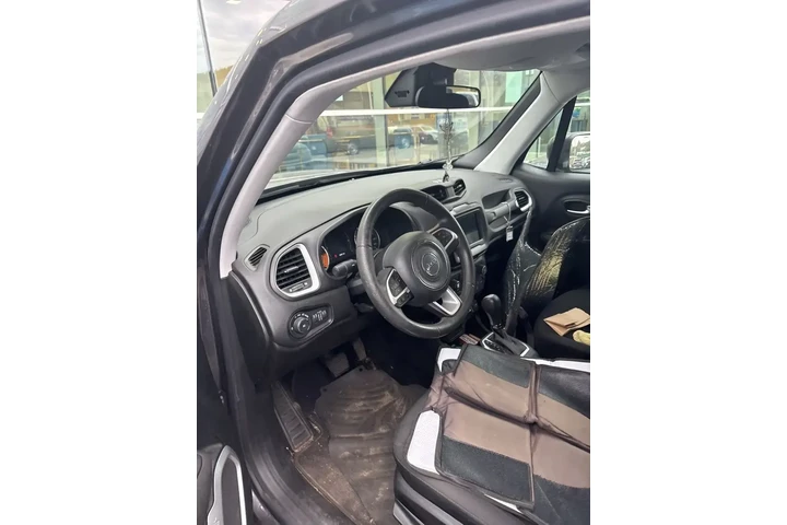 $13900 : Jeep Renegade 2018 Latitude image 3