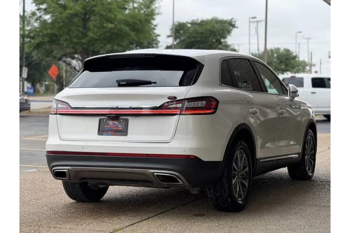 $19999 : 2019 Nautilus Select image 9