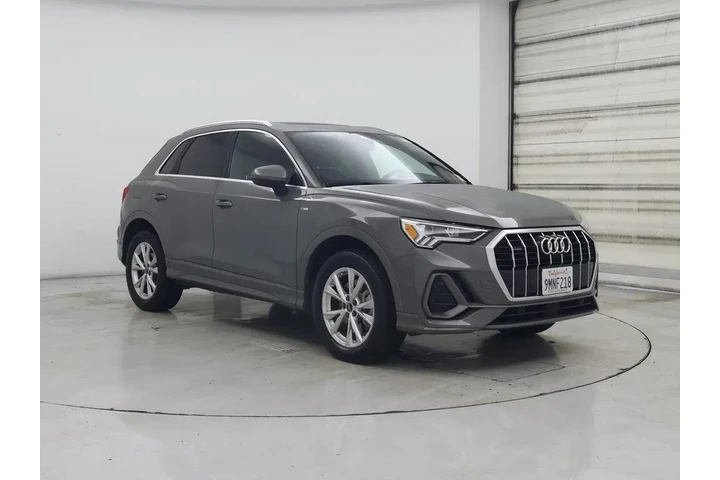 $25998 : Audi Q3 2022 AWD quattro S l image 1