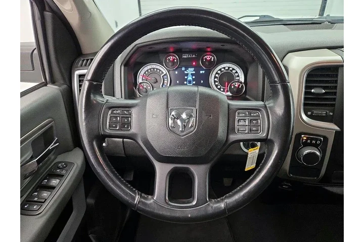 $21998 : Ram 1500 Classic 2019 4x2 Bi image 10