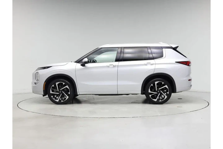 $28998 : Mitsubishi Outlander 2022 SE image 3