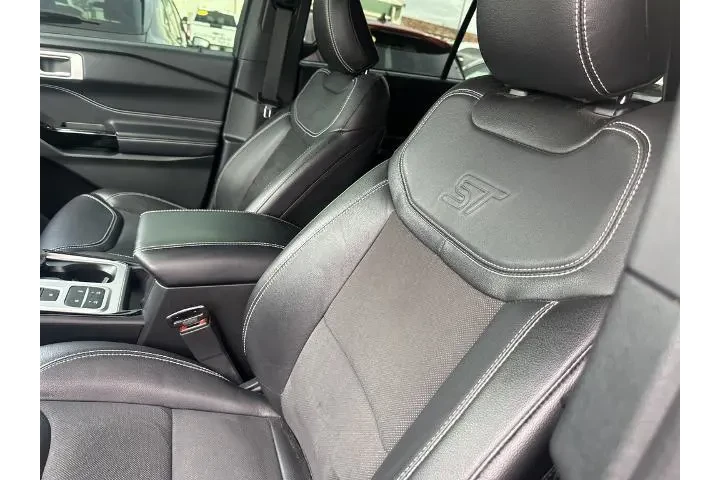 $37132 : Ford Explorer 2022 ST 4dr SU image 4