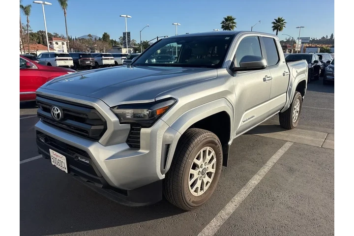 $35900 : Toyota Tacoma 2024 4x2 SR5 4 image 2